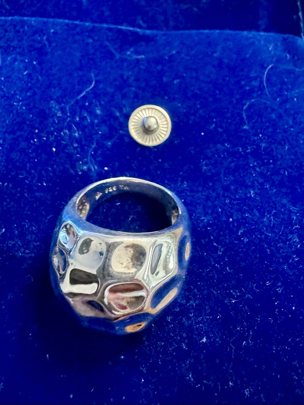 Silpada Silver Hammered Dome Ring